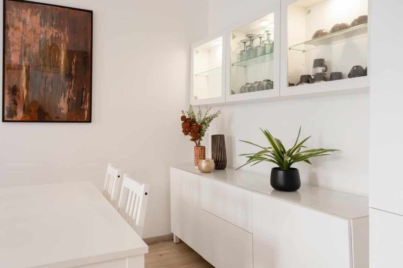 Xenia Apartments - Enjoy Porta Venezia In Modern Apt- 10 Min From Duomo Mediolan Zewnętrze zdjęcie