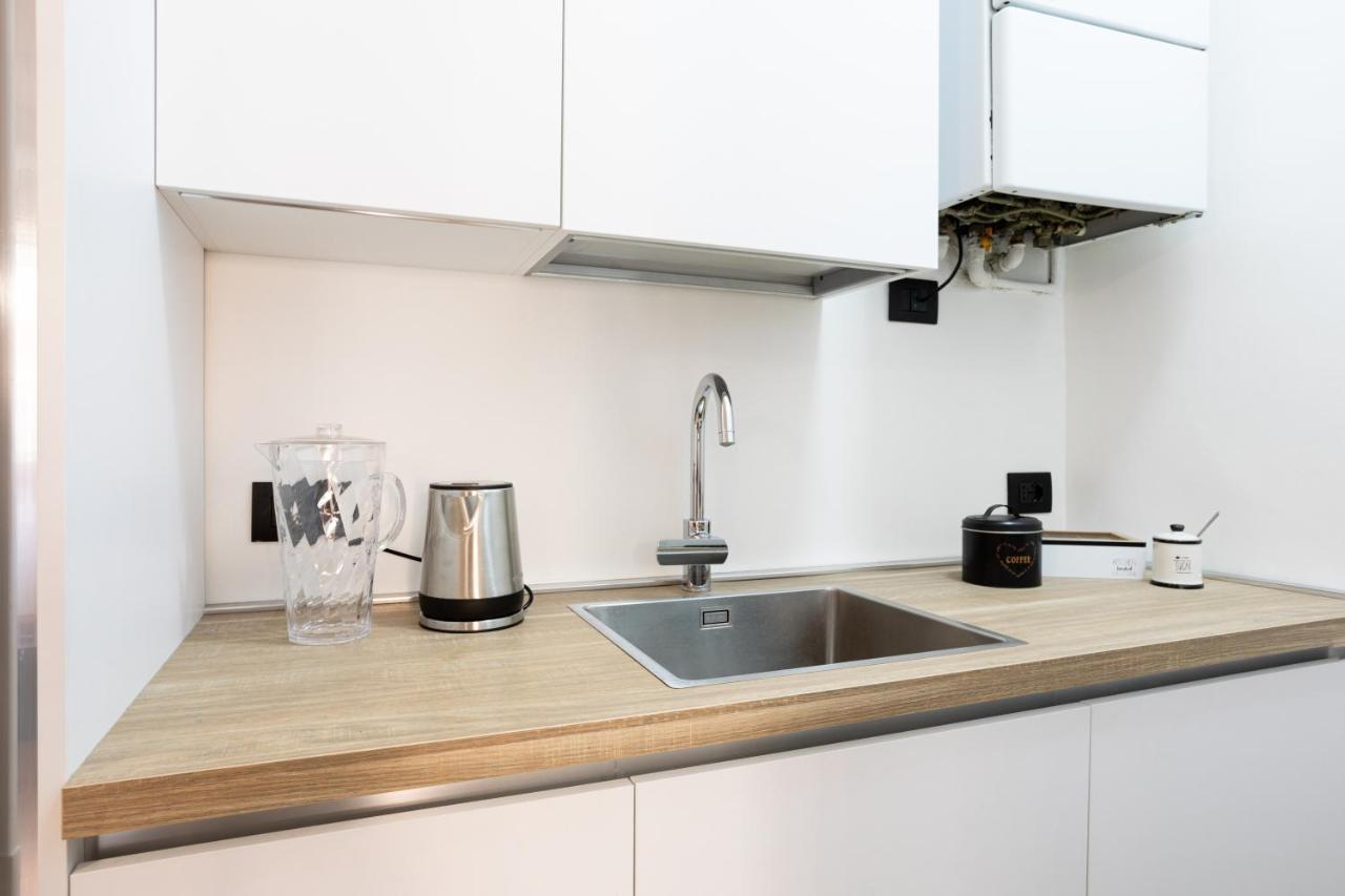 Xenia Apartments - Enjoy Porta Venezia In Modern Apt- 10 Min From Duomo Mediolan Zewnętrze zdjęcie